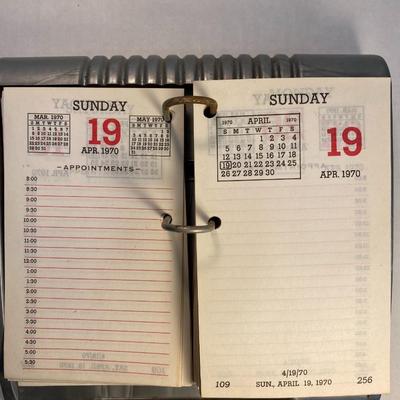 Cool Retro Vintage Desk Calendar