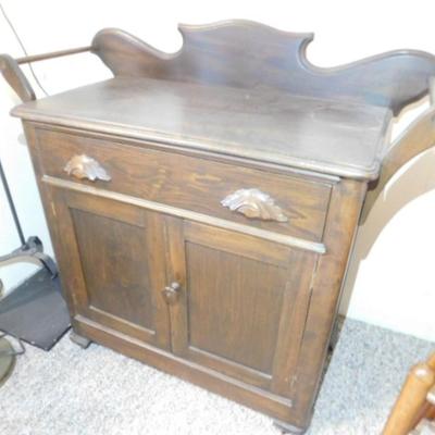 Vintage Solid Wood Washstand with Side Towel Bars