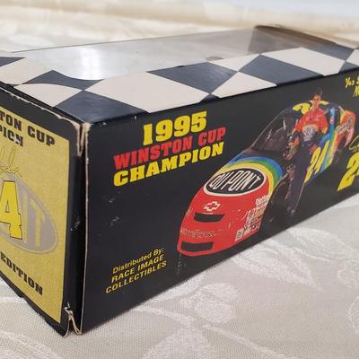 Jeff Gordon #24 Dupont 1995 Winston Cup Champion Die Cast 1/43 Scale Monte Carlo