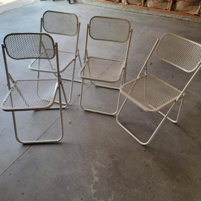 4 mesh folding chairs