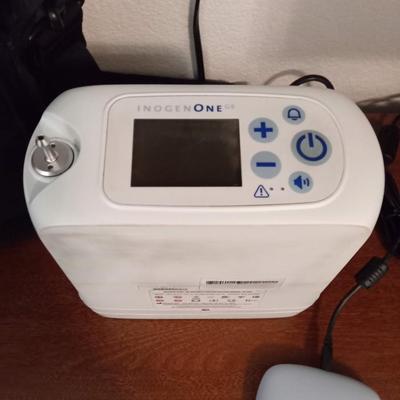 LOT 124  INOGEN ONE G5 PORTABLE OXYGEN CONCENTRATOR (Office)