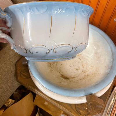 Antique chamber pot set