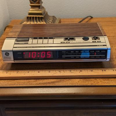 Classic Hardy GE Alarm/Radio/Clock