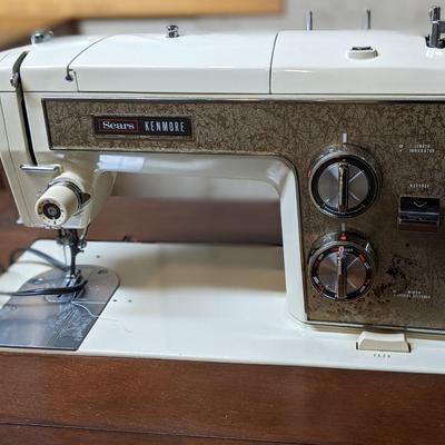 Vintage Kenmore Workhorse Sewing Machine 158, Great Shape