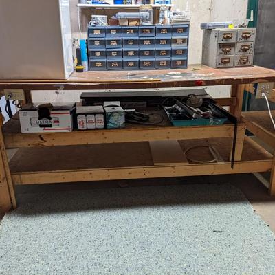 Solid Workbench (includes end hanging tools)