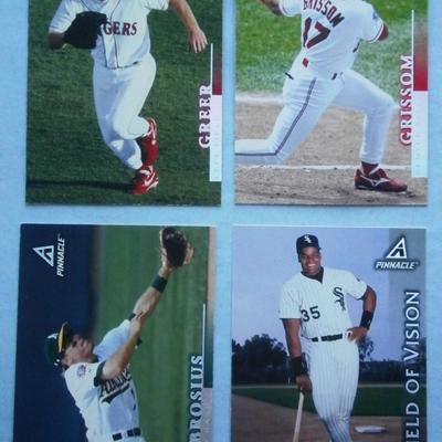(19) 1990's Baseball Cards