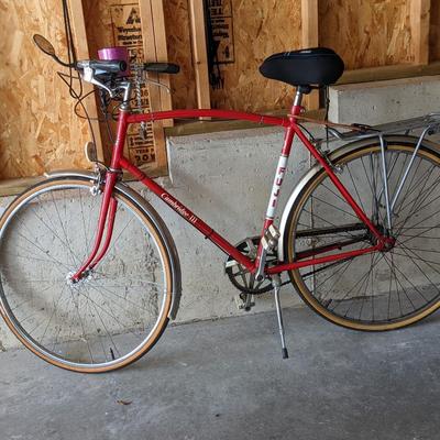 Classic Vintage Fuji Cambridge III Bicycle, Great Condition