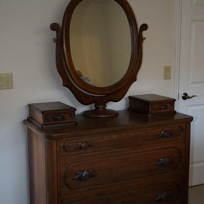 MADE FOR BOSTON STORE MILWAUKEE AROUND 1930-40 THE LILLAN RUSSEL BLACK WALNUT DRESSER W/HANKIE BOXES AND MIRROR