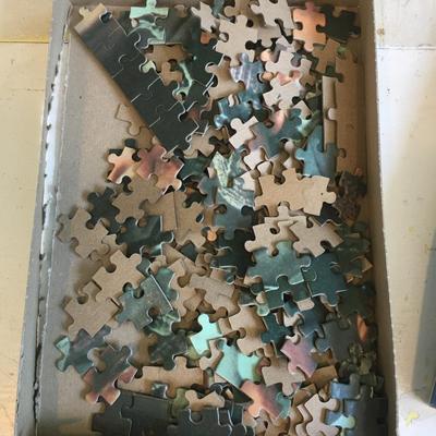 Vintage MASH 1970s Jigsaw puzzle Hawkeye by Milton Bradley