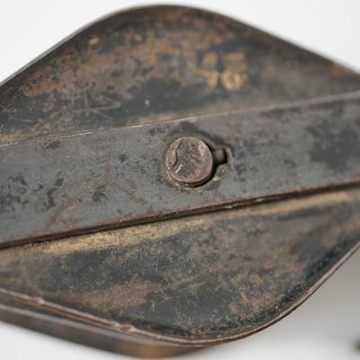 PAIR OF ANTIQUE METAL PULLEYS W/ COTTER PIN