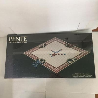 Vintage 1982 Pente Classic game of skill
