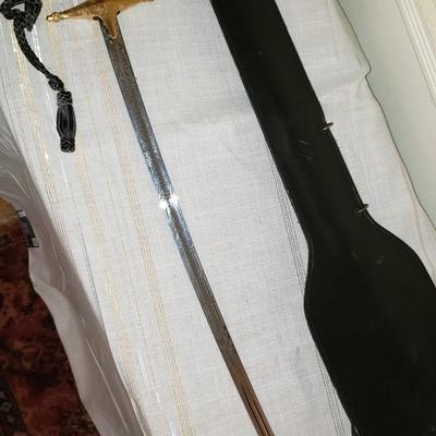 U.S. Marine Corps Mameluke Dress Sword by Hilborn-Hamburger With Leather case