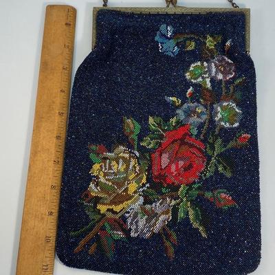 Vintage Victorian Micro Beaded Kisslock Rose Floral Coin Purse