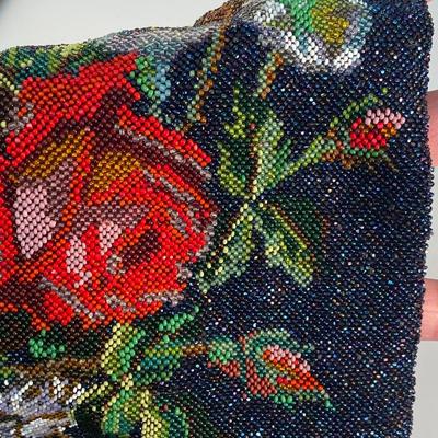 Vintage Victorian Micro Beaded Kisslock Rose Floral Coin Purse