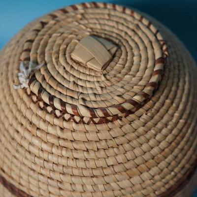 PIMA LIDDED BASKET 1960'S-70'S