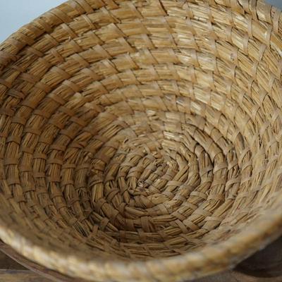SOUTHWEST WOVEN GRASS BASKET/ PIMA? WITH TWO WOODEN SEED OR GRAIN SORTERS