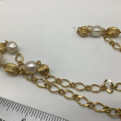 Nice Avon Fashion necklace