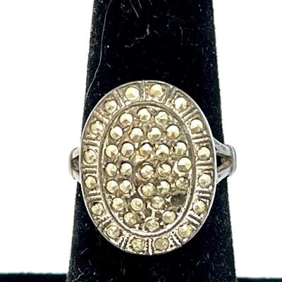 Silver cocktail ring missing stone setting