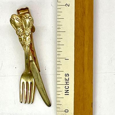 Fork and Knife golden pin jewelry