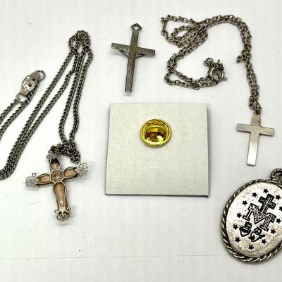 Lot of Christian religious jewelry