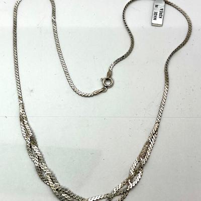 Made in Korea chain necklace