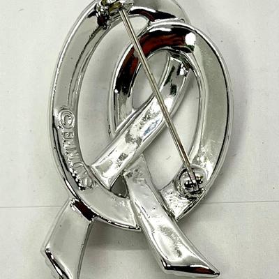 Silver looped knot pin