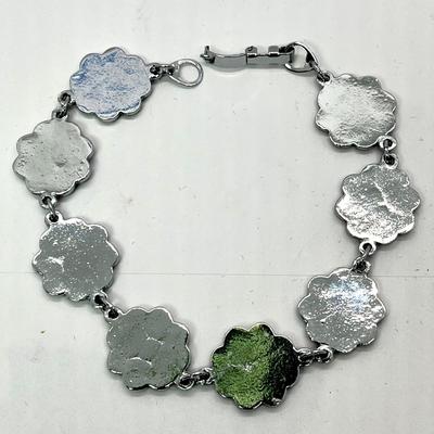 Multicolor flower pendant silver bracelet