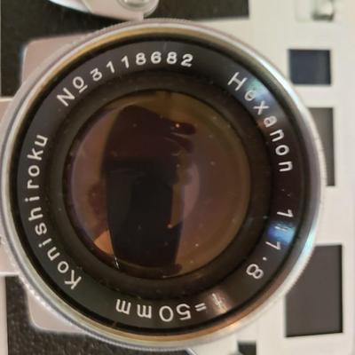 Konica IIIa Rangefinder camera 48 mm F/2.0 and case
