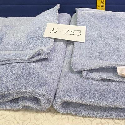 2 Bath Towels & 2 Wash Cloths