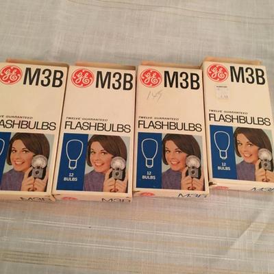 Vintage M3B flashbulbs