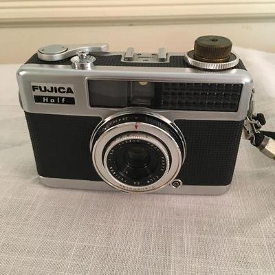 Fujica half frame camera