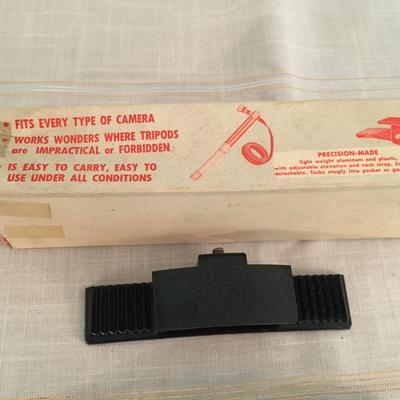 Vintage camera belt pod