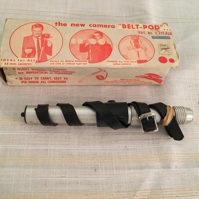 Vintage camera belt pod