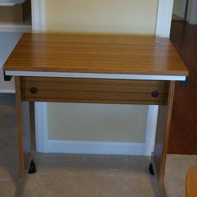 NICE SMALLER OFFICE TABLE FOR PRINTER OR LAPTOP WORK / KEVI JORGEN RASMUSSEN PLYWOOD MCM STYLE ADJUSTABLE CHAIR