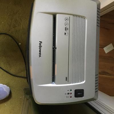 Paper shredder