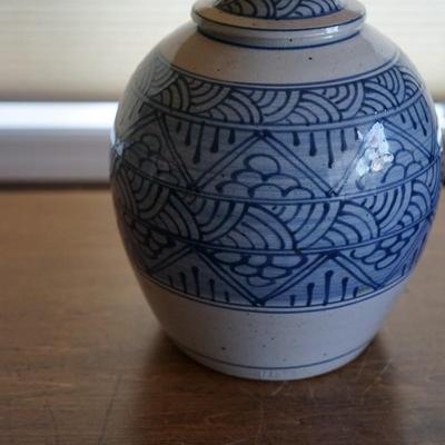BLUE AND EARTHENWARE STONEWARE LAMP /BLUE SLIP GLAZE FINISH /ASIAN STYLE DECOR