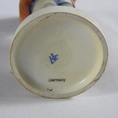 Vintage Hummel figurine