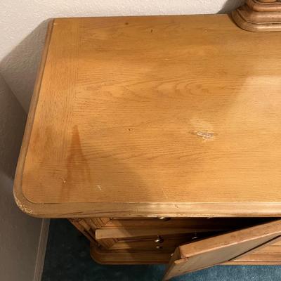 Light Wood Dresser and Mirror  (BB-JM)