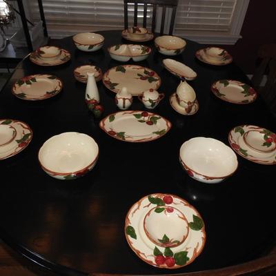 Set of Franciscan apple blossom China