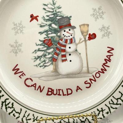 â€œWE Can Build A Snowmanâ€ ~ Ten (10) Plate Set