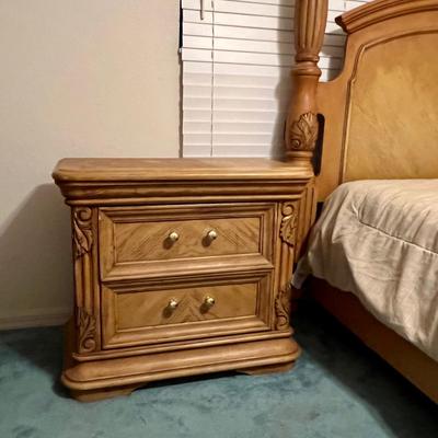 Light Wood Night Stand  (BB-JM)