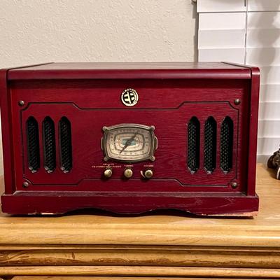 Electro Brand Turntable/Radio/CD Player. (BB-JM)
