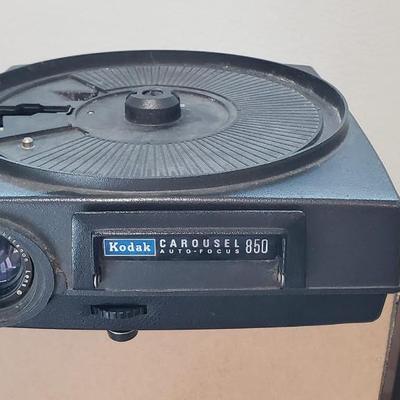 KODAK Carousel 850 Projector with Slide Tray