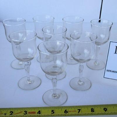 Set of 8 Matching Clear Wine Glasses