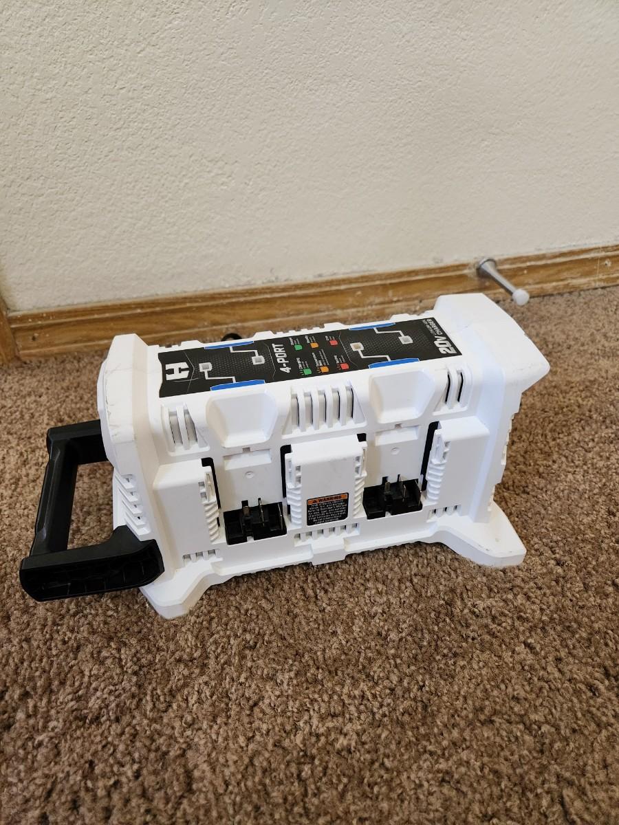 Hart 4 Port 20V Lithium Fast Charger