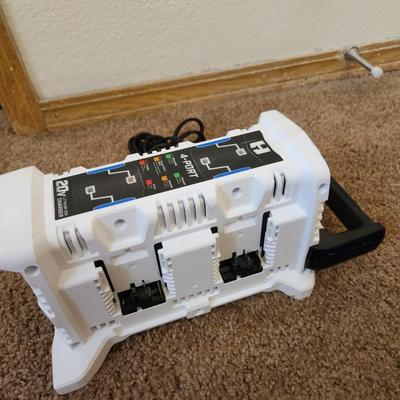 Hart 4 Port 20V Lithium Fast Charger