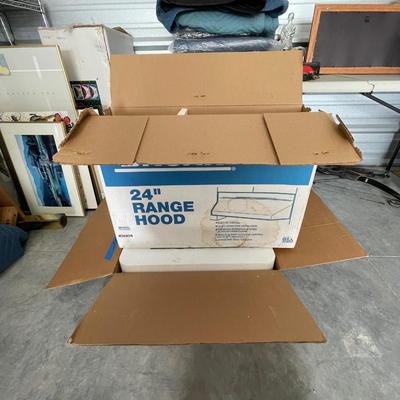 Gaggenau 24"  KG 260-214 Range / Broan 24" Range Hood - Camper or Tiny Home / kitchen
