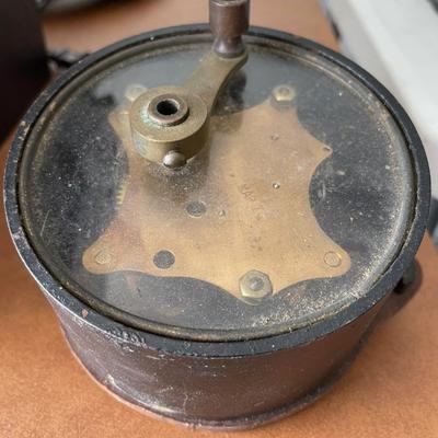 Hand crank reducer / Steampunk / brass