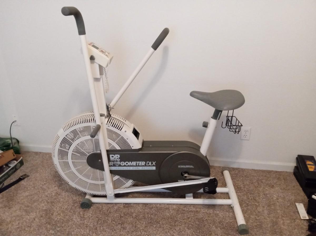 LOT 194 DP AIRGOMETER DLX STATIONARY EXERCISE BIKE