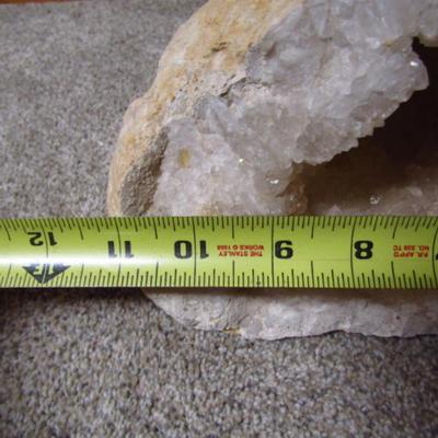 Geode- White- Approx 11
